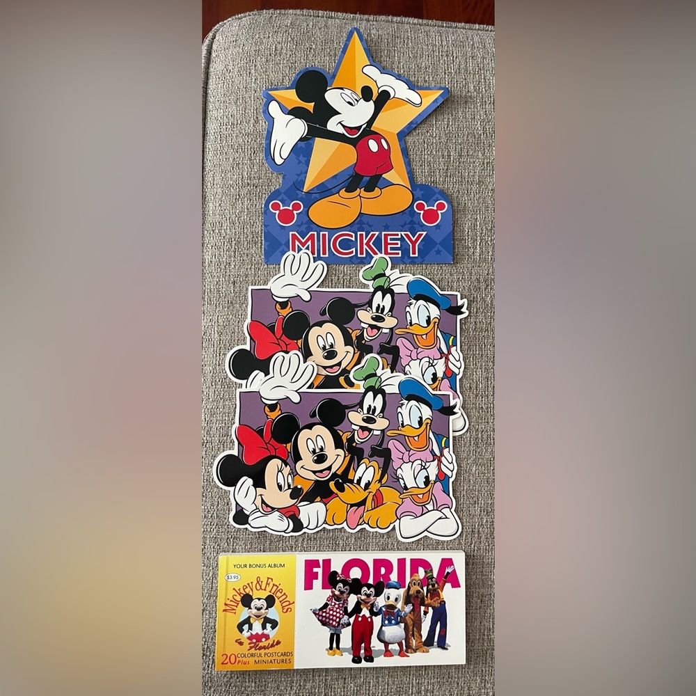 New Bundle of Disney post cards
